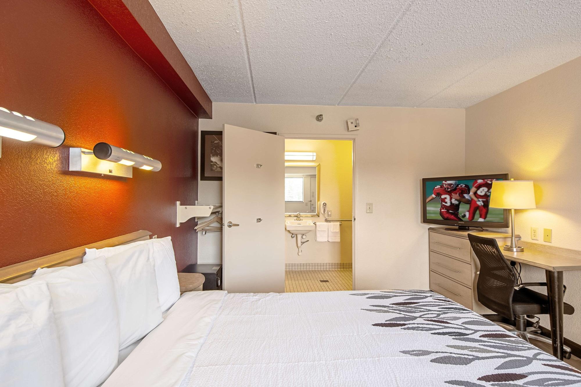Red Roof Inn Canton Luaran gambar