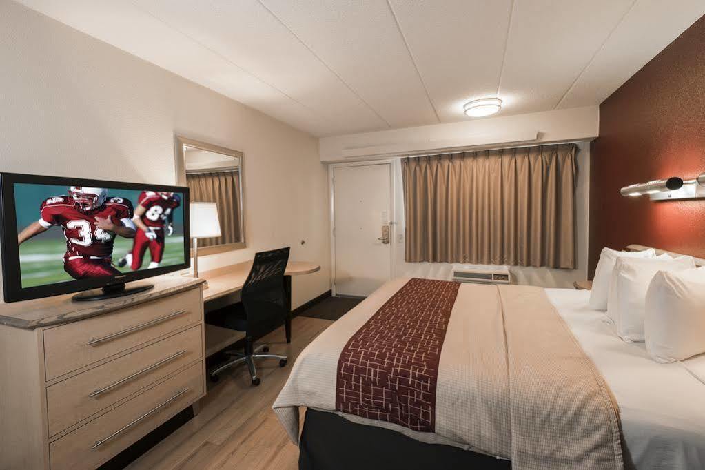 Red Roof Inn Canton Luaran gambar