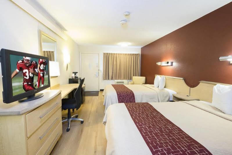Red Roof Inn Canton Luaran gambar
